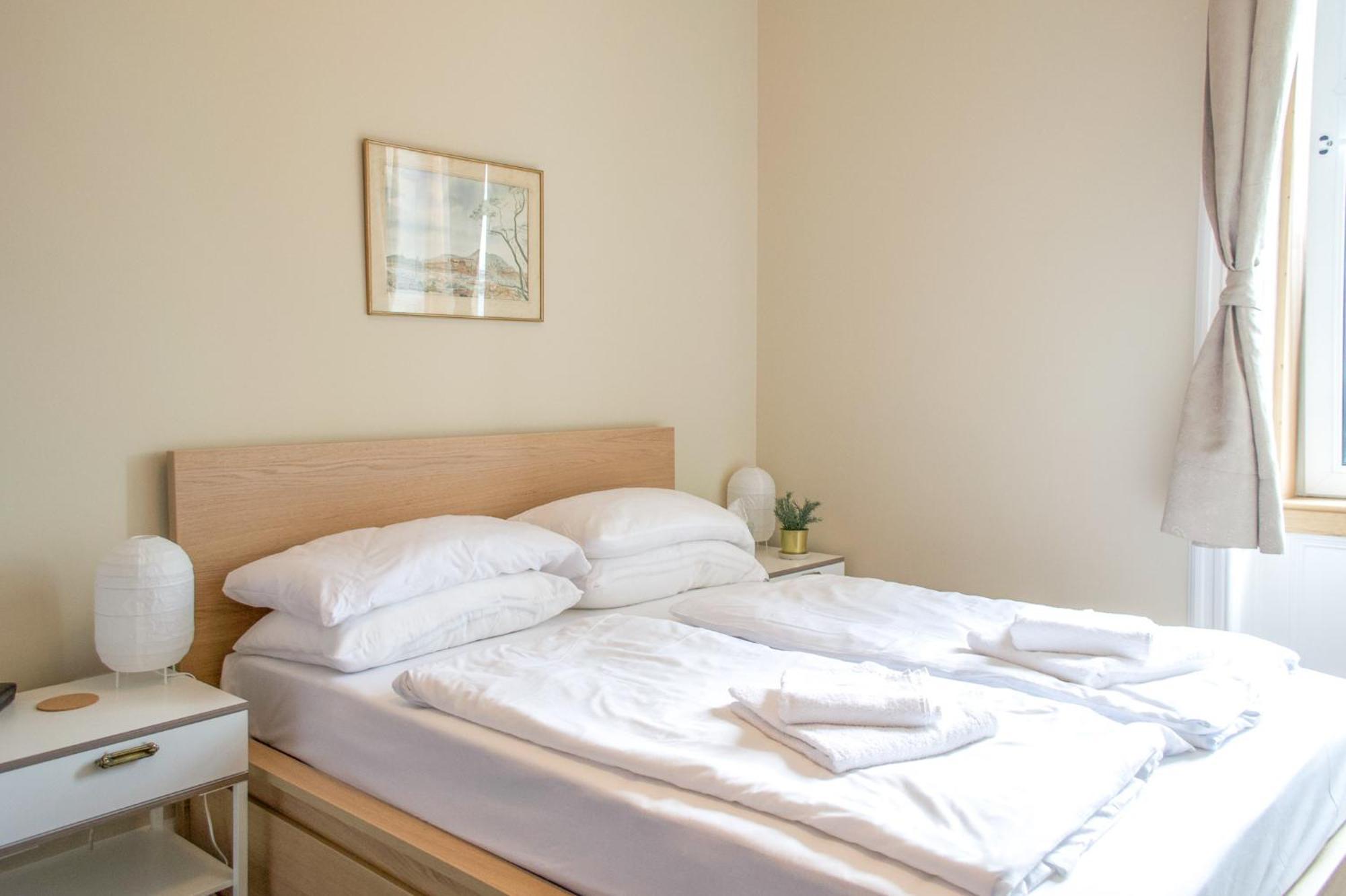 Bright Spacious Edinburgh City Centre Apartment ภายนอก รูปภาพ